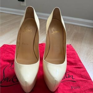 Christian Louboutin Pigalle 85 Pumps